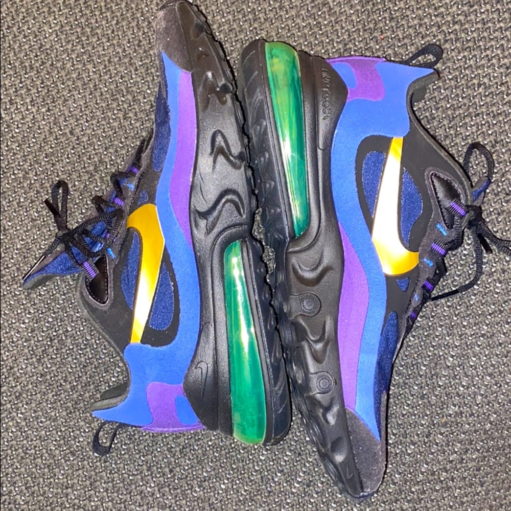 AirMac 270 Reacts